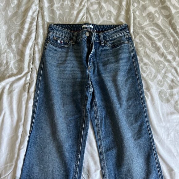 Tommy Hilfiger Jeans - Picture 1 of 5